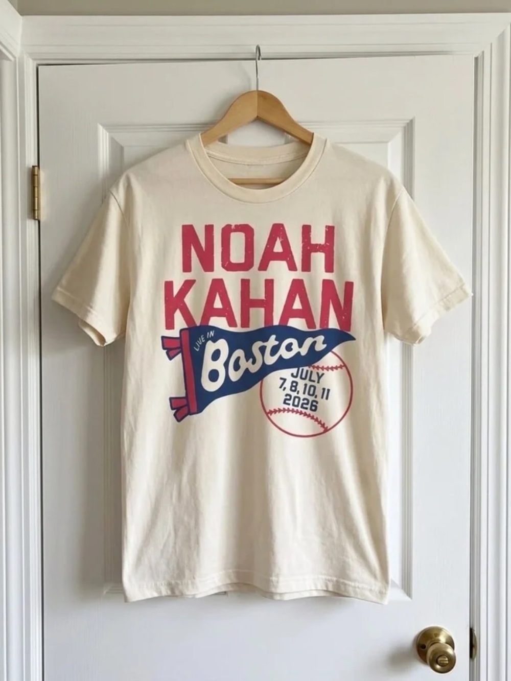 Noah Kahan Fenway Park Exclusive Concert 2026 T-Shirt Off-White